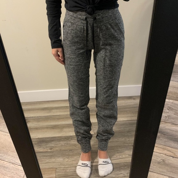 Lululemon Ready to Rulu Joggers size 2 - Picture 1 of 11